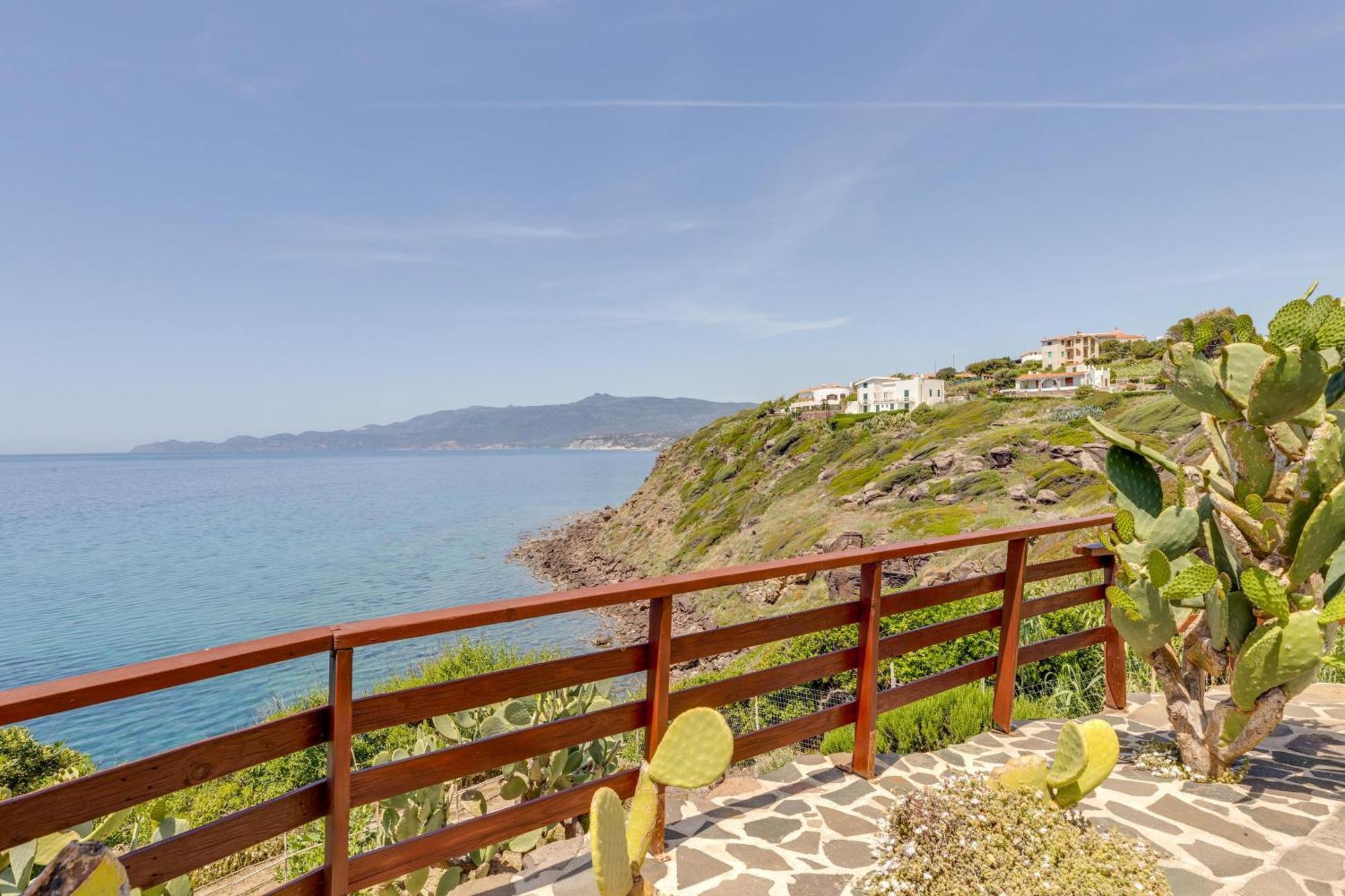 マゴマーダス La Terrazza Sul Mareヴィラ エクステリア 写真